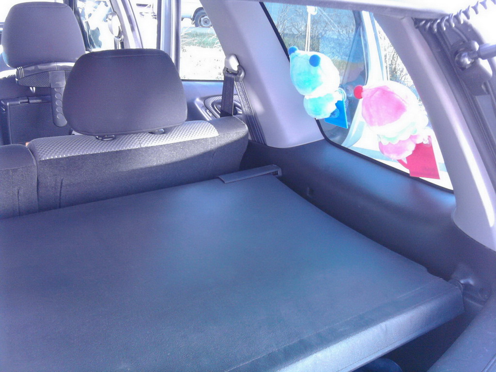  ()    Mazda Tribute